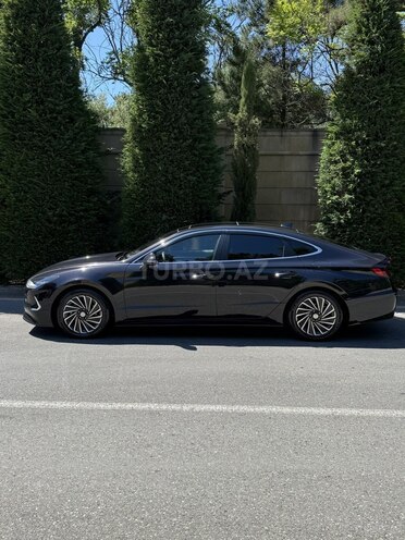 Hyundai Sonata-2