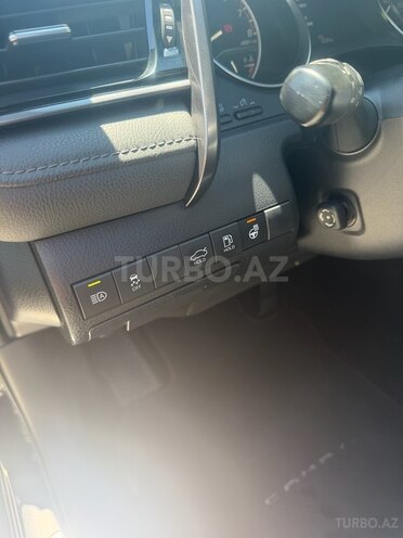 Toyota Camry-17