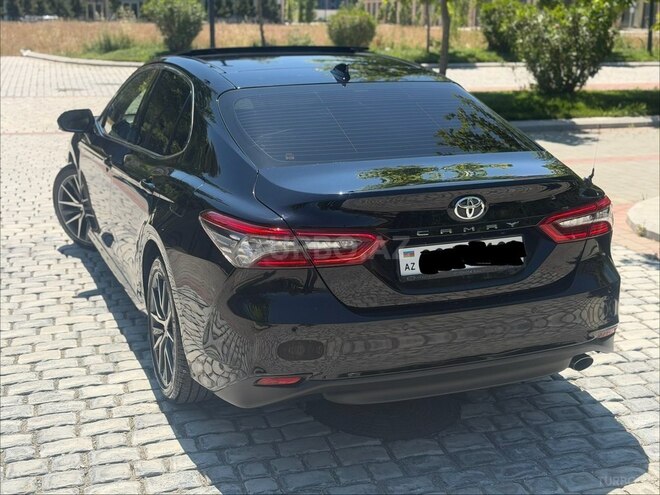 Toyota Camry-8