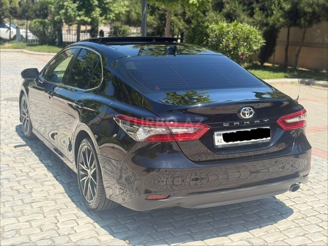 Toyota Camry-6