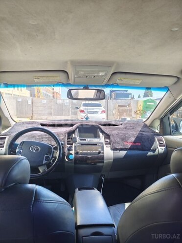 Toyota Prius-7