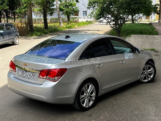 Chevrolet Cruze-2