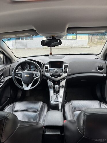 Chevrolet Cruze-5