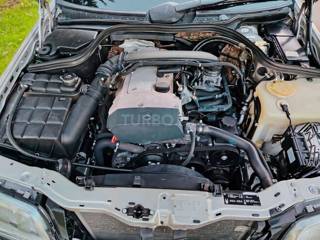 Mercedes C 200-7