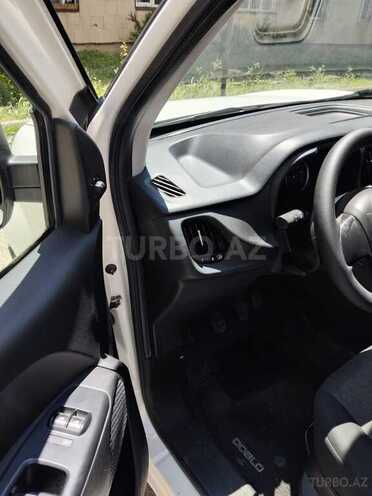Fiat Doblo-4