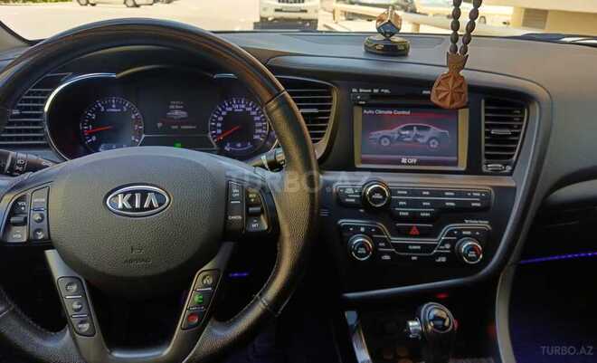 Kia K5-4