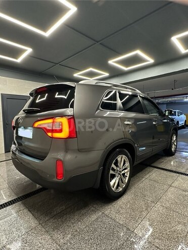 Kia Sorento-5