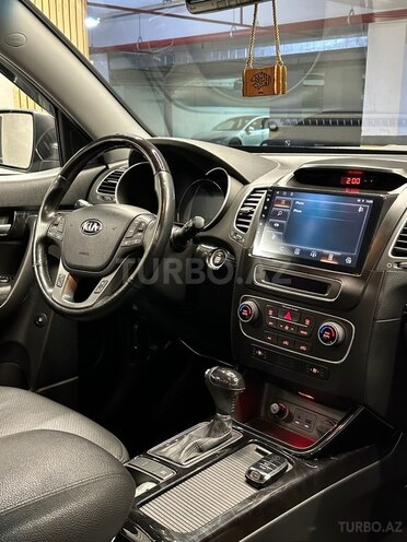 Kia Sorento-7