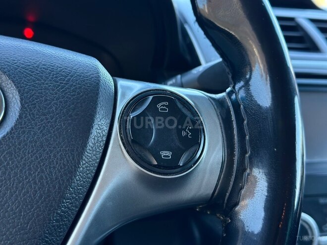 Toyota Camry-11