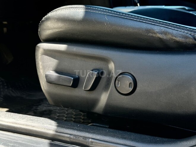 Toyota Camry-8
