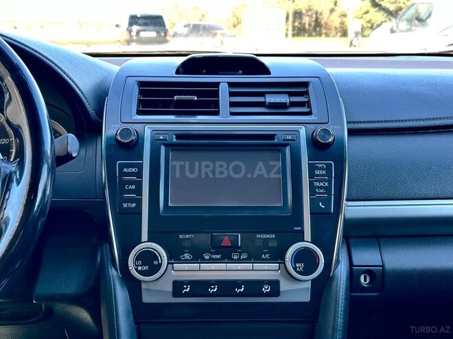 Toyota Camry-7