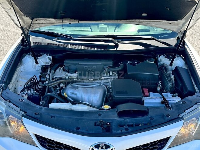 Toyota Camry-16