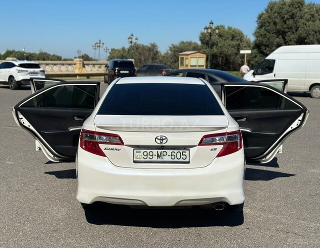 Toyota Camry-20