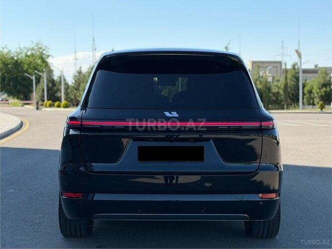Li Auto L9-12