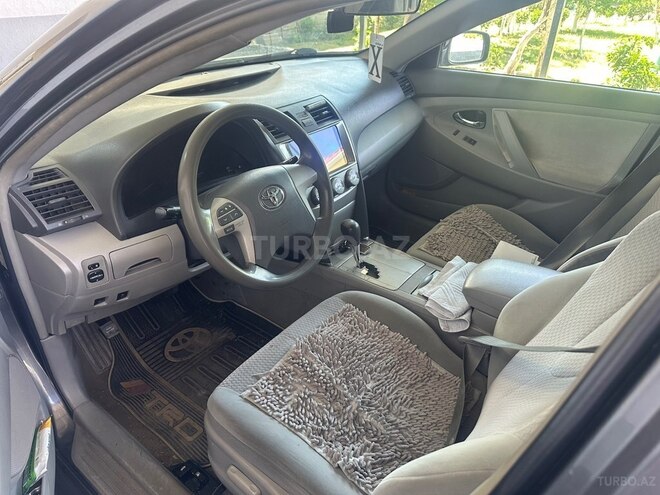 Toyota Camry-6