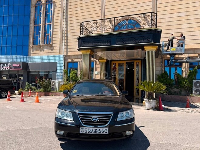 Hyundai Sonata-1