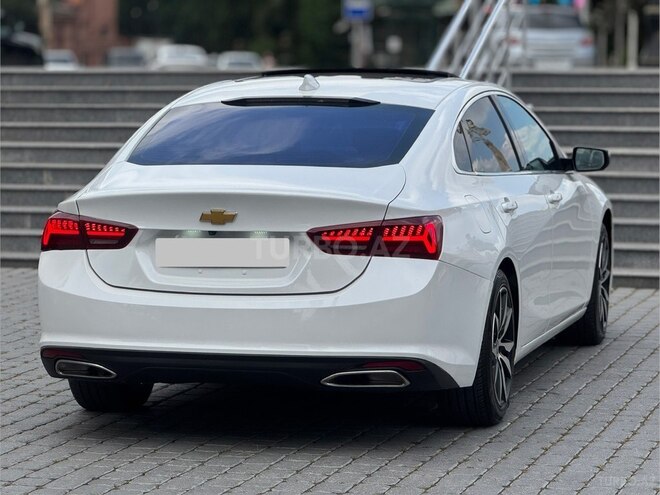 Chevrolet Malibu-5