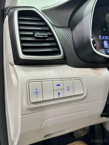 Hyundai Tucson-12