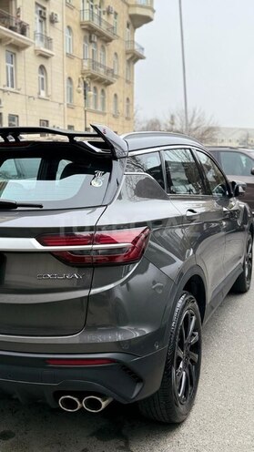 Geely Coolray-8