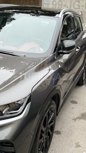 Geely Coolray-6