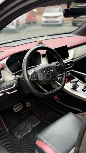 Geely Coolray-3