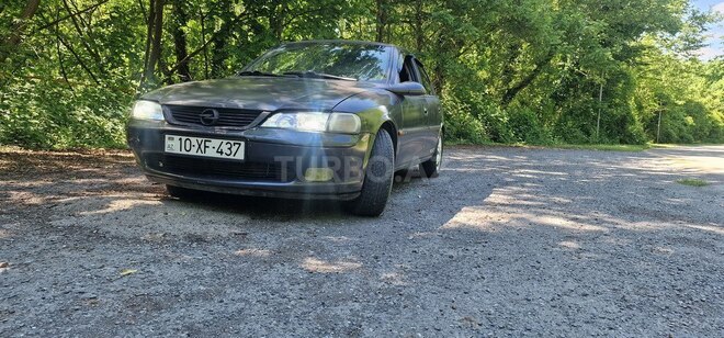 Opel Vectra-12