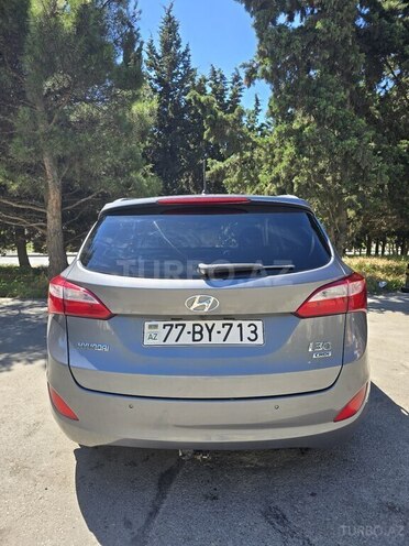 Hyundai i30-4