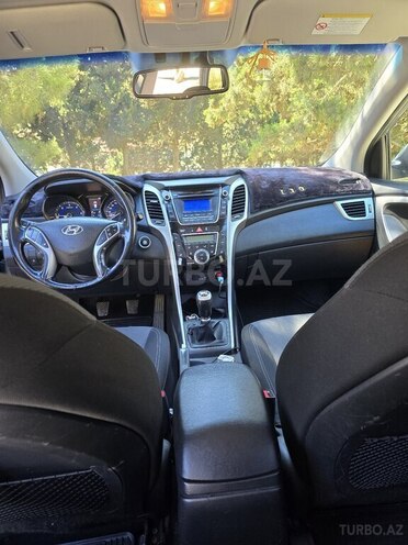 Hyundai i30-8