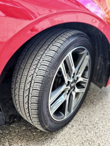 Kia Cerato-5