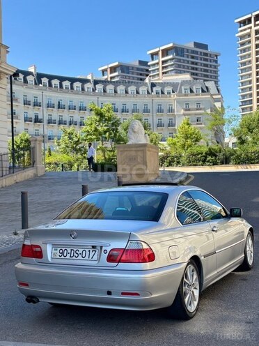 BMW 320-4