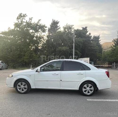 Daewoo Gentra-4