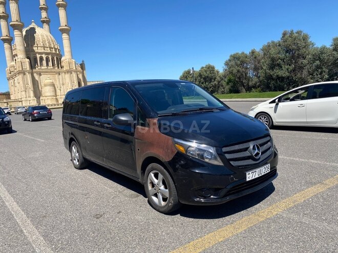 Mercedes Metris-10