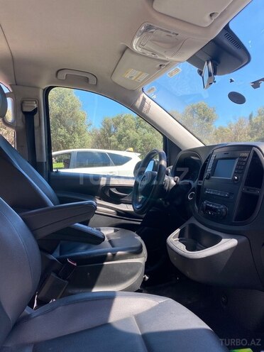 Mercedes Metris-6