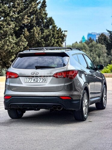 Hyundai Santa Fe-4