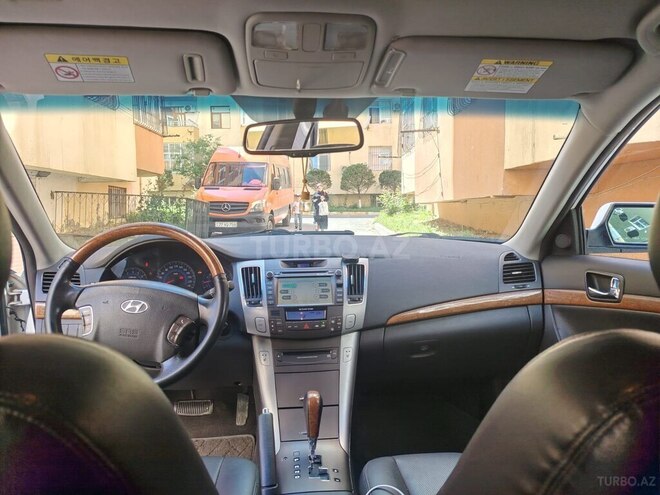 Hyundai Sonata-9