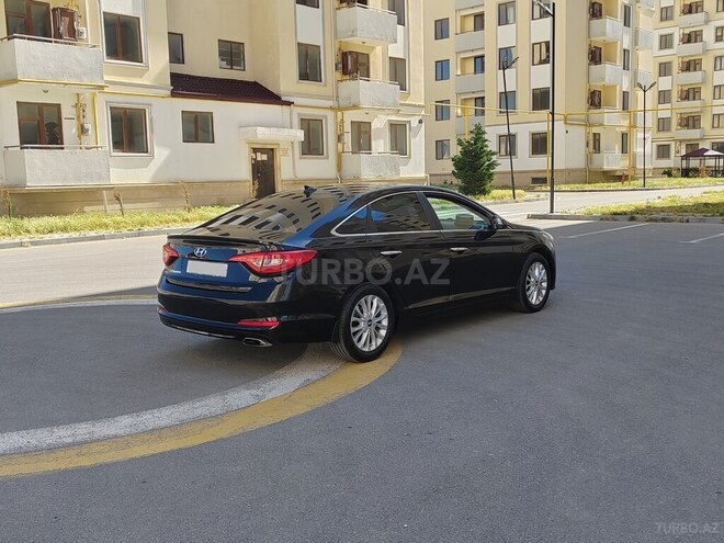 Hyundai Sonata-4