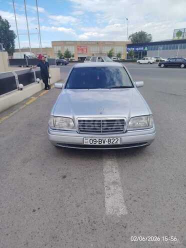 Mercedes C 220-1