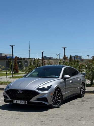 Hyundai Sonata-1