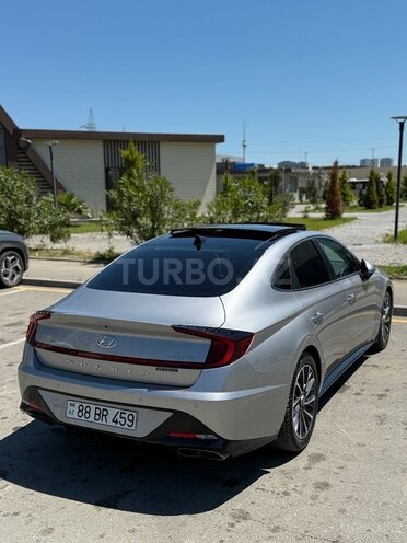 Hyundai Sonata-3