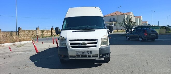 Ford Transit-1