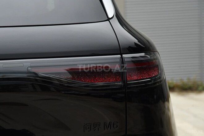 Seres Aito M6-27