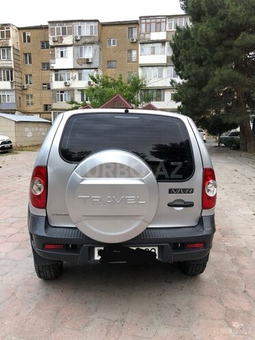 Chevrolet Niva-3