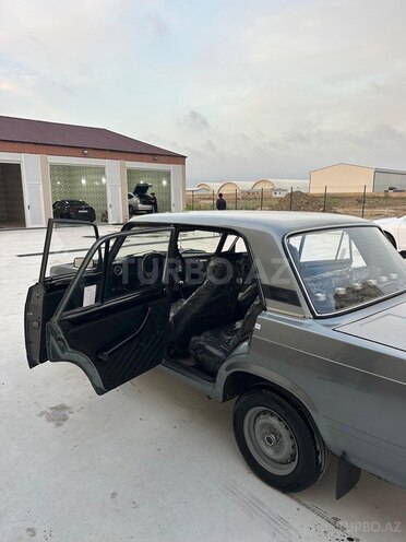 LADA (VAZ) 2107-4