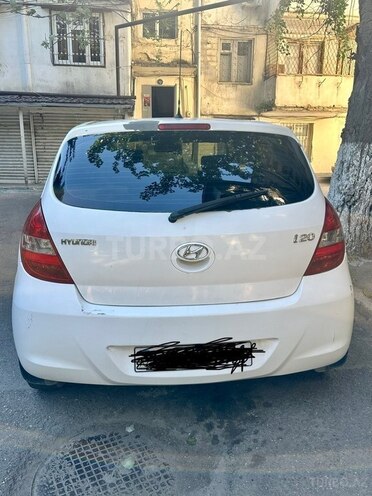 Hyundai i20-2