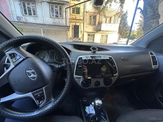 Hyundai i20-5