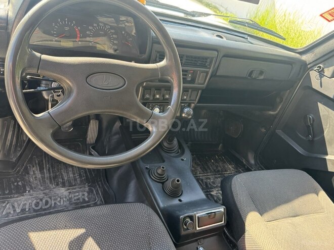 LADA (VAZ) Niva-7