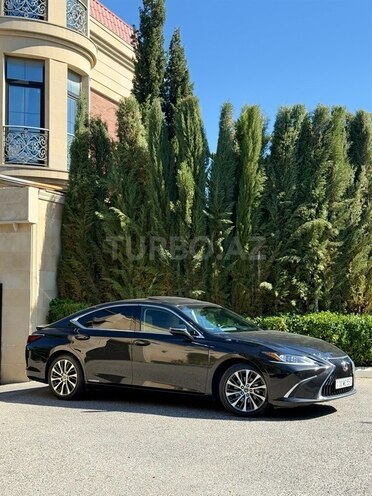 Lexus ES 300h-3