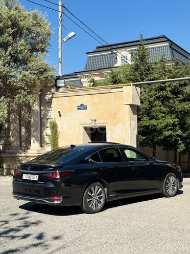 Lexus ES 300h-5