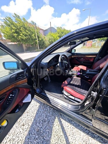 BMW 525-10