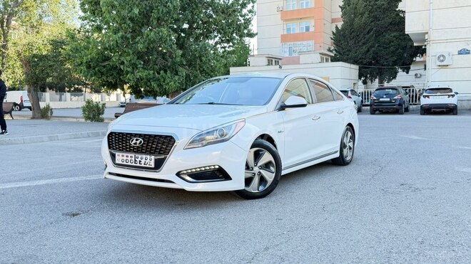 Hyundai Sonata-1